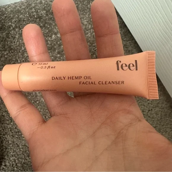 🌸 6/$16 -New 4 piece Skincare set (Feel daily cleanser, CannaCell, & 2Eczema) - Picture 3 of 6